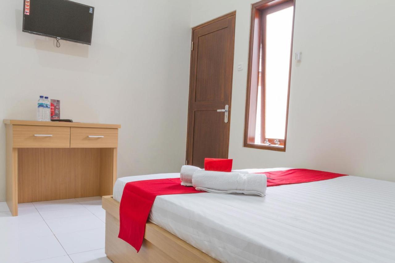 Reddoorz Near Universitas Siliwangi Tasikmalaya Otel Dış mekan fotoğraf