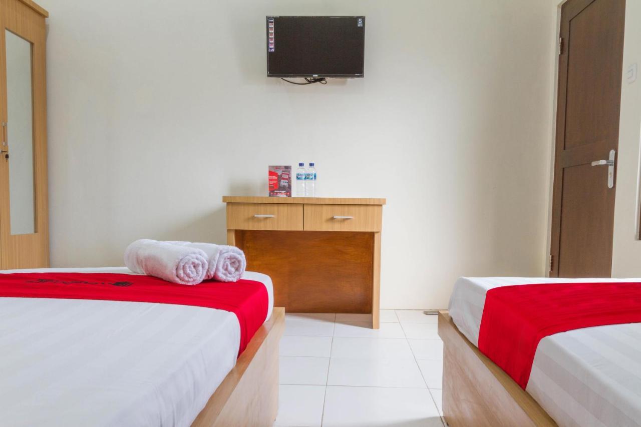 Reddoorz Near Universitas Siliwangi Tasikmalaya Otel Dış mekan fotoğraf